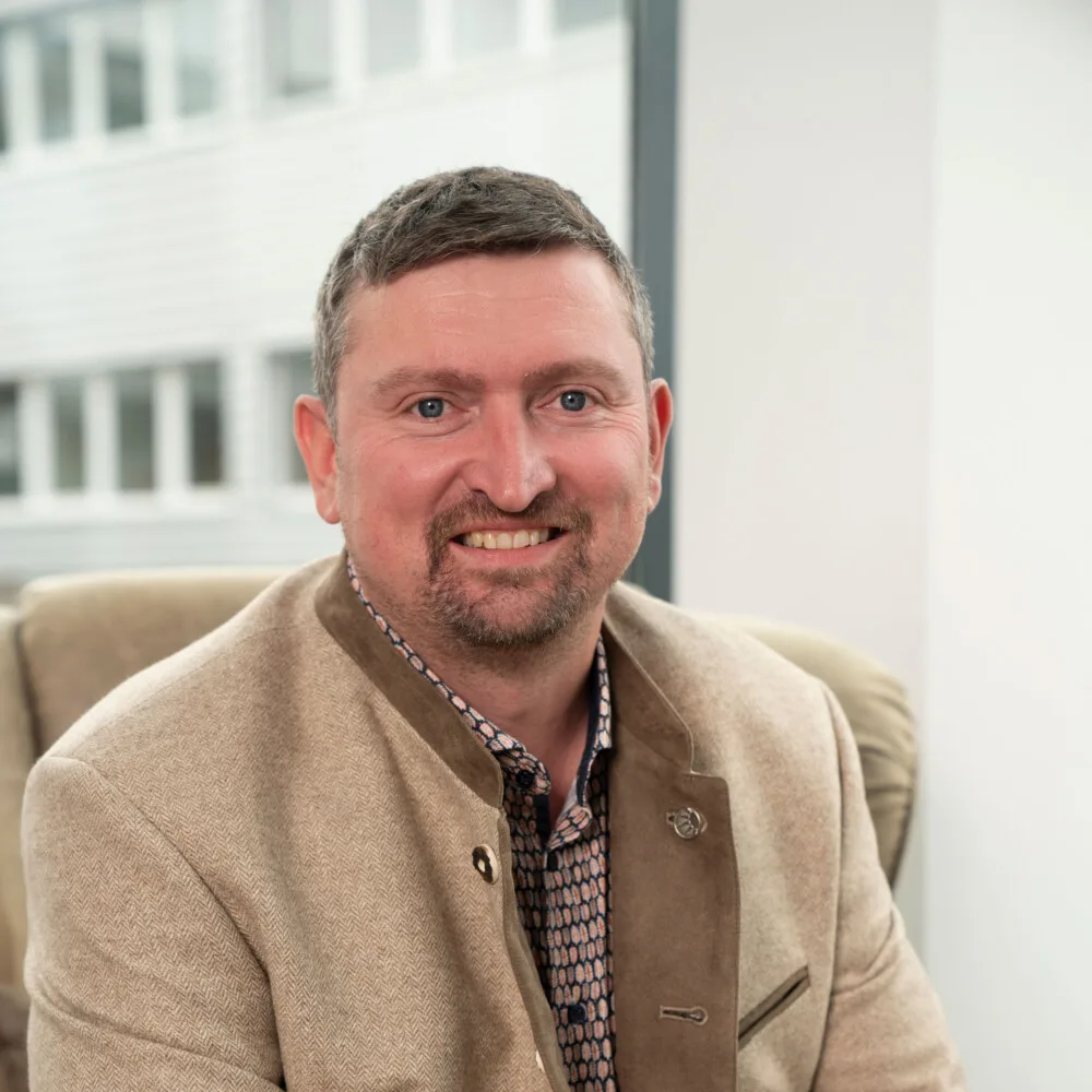 Benedikt Fröschl conova.org